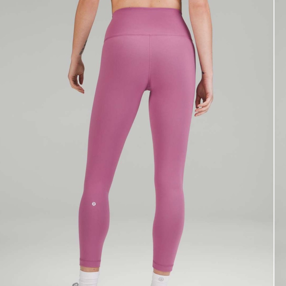 Lululemon Wunder Train High-Rise Tight 25"
Velvet Dust 4